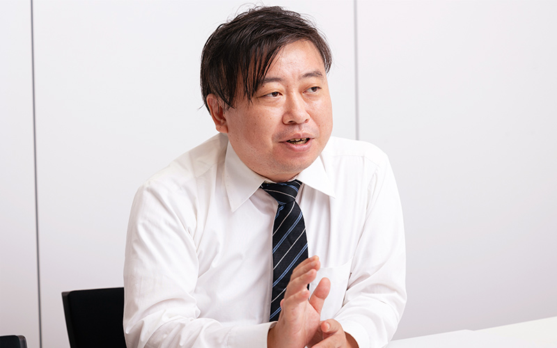 出頭 淳（しゅっとう あつし）氏