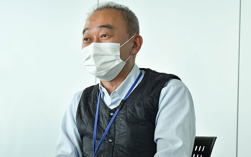 星野 竜一氏